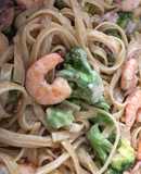 Camarones con brócoli y pasta