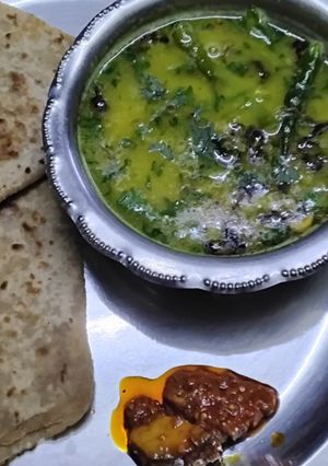 सादी स्वादिष्ट घी जीरा और लहसुन तड़का दाल रेसिपी मुख्य फोटो