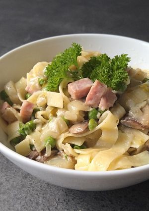 A picture of Creamy Tagliatelle with Ham and Belgian Endive.