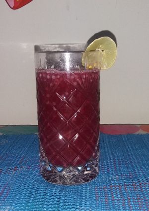A picture of Pulpy black grape juice.