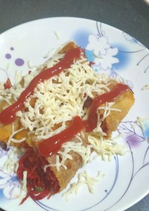 સ્પ્રિંગ રોલ(Spring roll recipe in Gujarati) રેસીપી મુખ્ય ફોટો