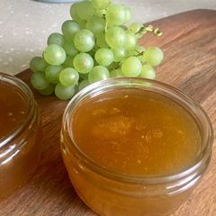 A picture of Green Grape Vine Jam.