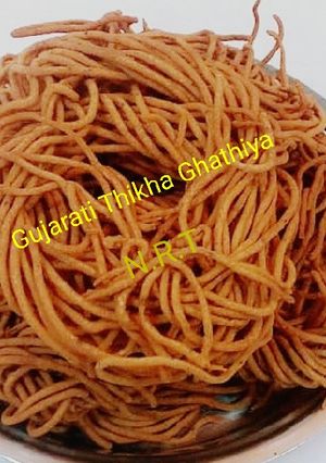 A picture of Gujarati Thikha Ghathiya (Gujarat Special).