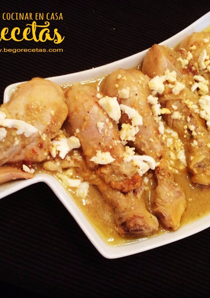 Una foto de Pollo en pepitoria