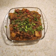 A picture of آلو بینگن.