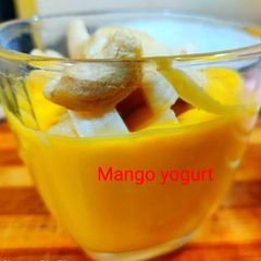 A picture of Mango yogurt.