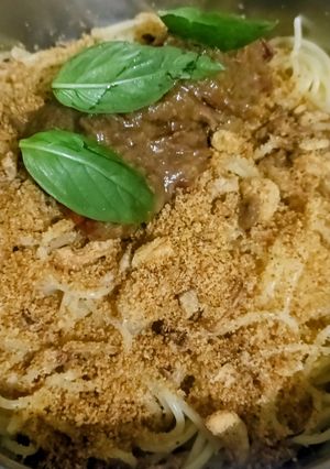 Una foto de Spaghetti a la mediterránea 🍅🐟