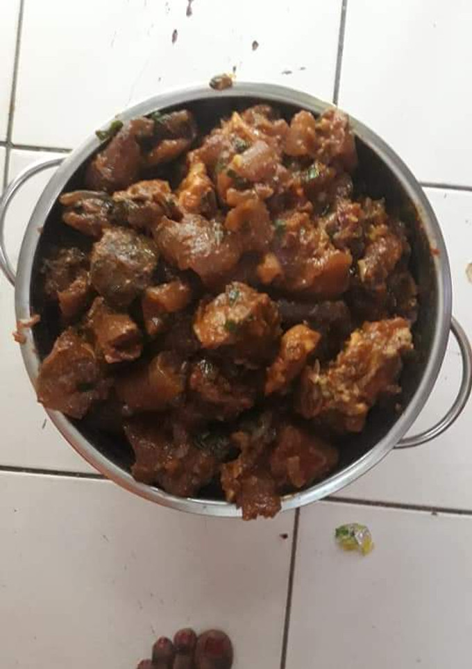 A picture of Cow tail pepper sauce.