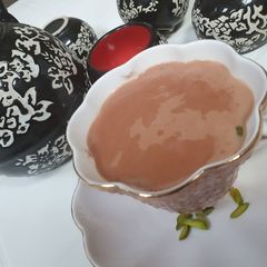 A picture of Kashmiri tea.