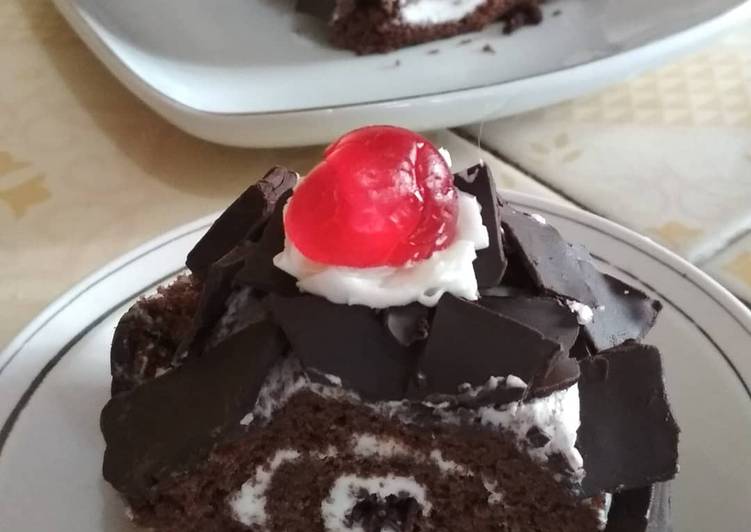 Blackforrest Roll Cake