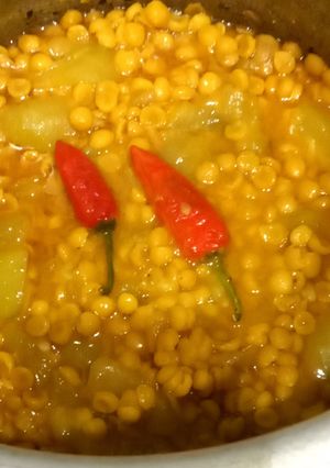 A picture of Dal chana with kadu.