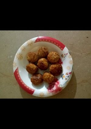A picture of Chicken garlic balls.