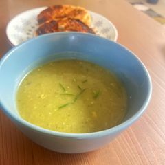 A picture of Marrow, potato and herbs soup.