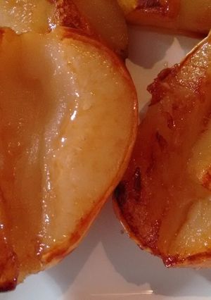 Una foto de Peras asadas