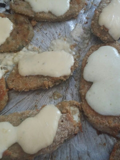 Una foto de Milanesas de berenjena con queso