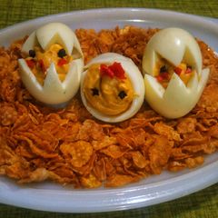 A picture of Hard boiled egg chicks.