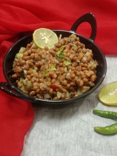 चटपटी रमास चाट (Chatpati ramas chaat recipe in hindi) रेसिपी मुख्य फोटो