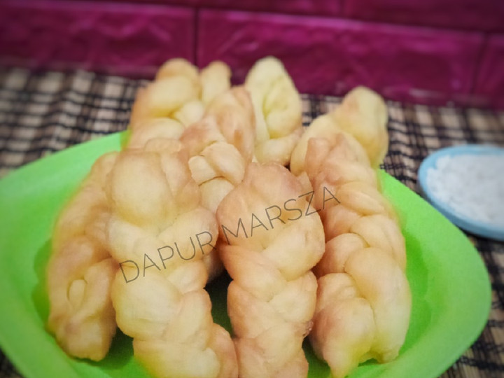 Langkah Mudah untuk Membuat Donat kepang empuk (resep Pak Imam Abu Salman) Anti Gagal