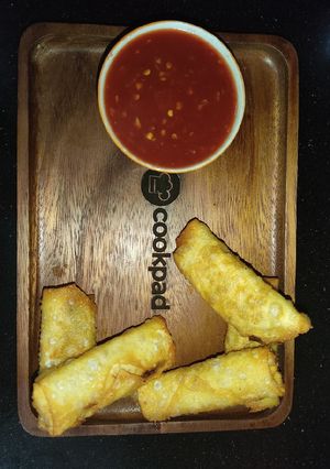 A picture of Chicken Tikka Qeema Roll.
