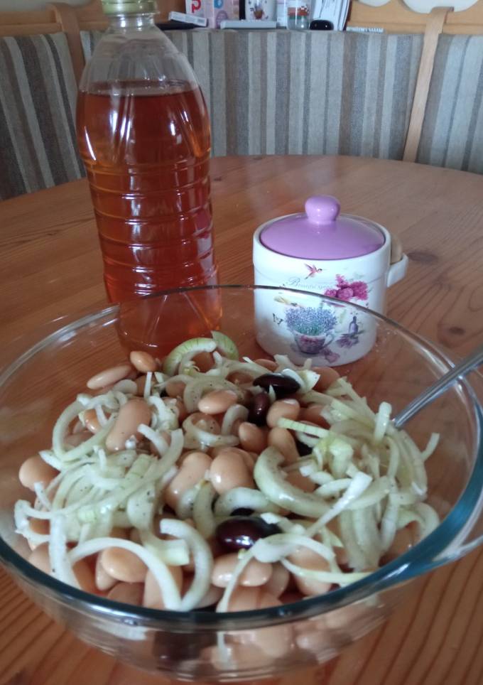 Квасоля з маринованою цибулею 🧅