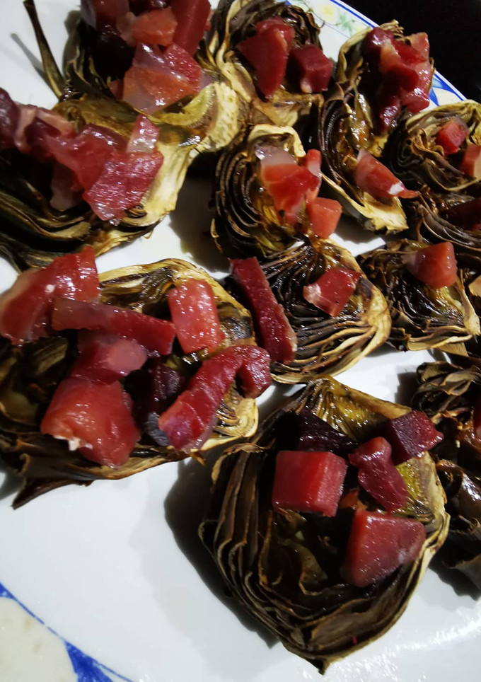 Una foto de Alcachofas al horno con jamón