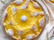 Una foto di torta all' ananas