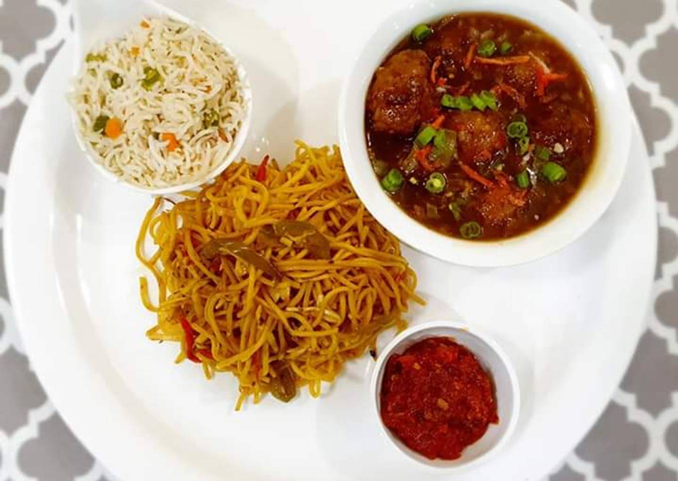Chowmin veg manchurian and fried rice