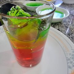 A picture of Jello cup.