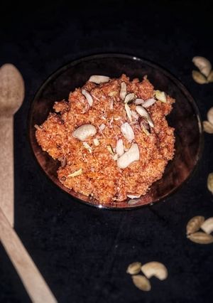 गाजर का हलवा (gajar ka halwa recipe in Hindi) रेसिपी मुख्य फोटो
