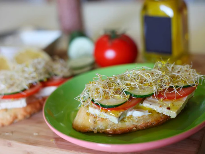 Recipe Tofu and salad on toast the  Makes Drooling You can take Joss in your mouth