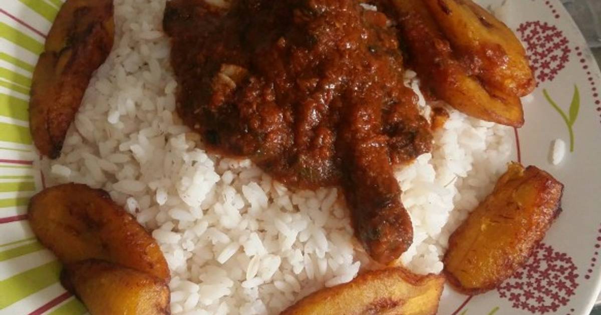 White Rice, chicken stew and plantain Recipe by Nwanneka Sydney Cookpad