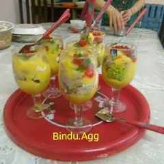 A picture of Custard punch.