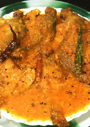 টমেটো সর্ষে দিয়ে পমফ্রেট মাছ ( Tomato Sorshe Pomfret Recipe In B রেসিপির প্রধান ছবি