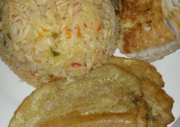 Arroz de palmitos de cangrejo y filete de raya asada