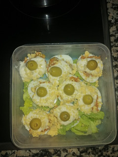 Una foto de Huevos rellenos
