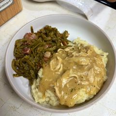 A picture of Southern Chicken and Gravy.