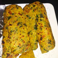 A picture of Meethi thepla.