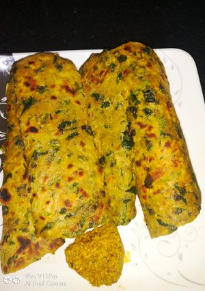 A picture of Meethi thepla.