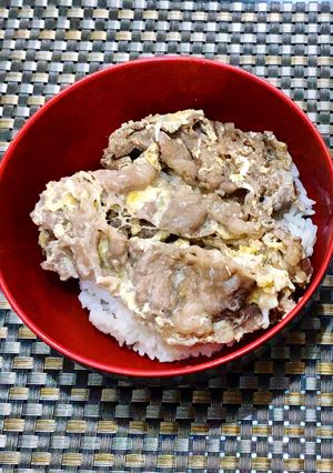 Foto resep Yoshinoya Beef Bowl - Gyudon