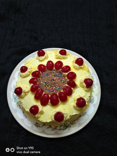 પાઇનેપલ કેક(Painapple cake recipe in Gujarati) રેસીપી મુખ્ય ફોટો