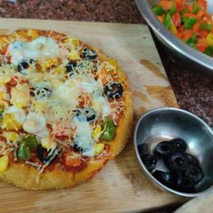 A picture of Jain Cheese burst pizza.