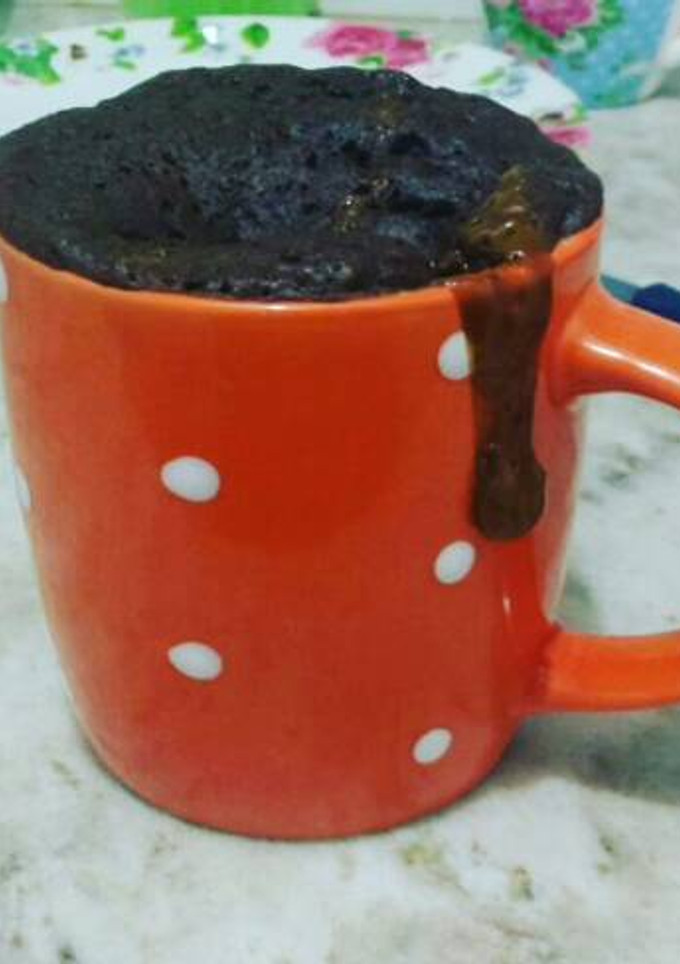 Una foto de Brownie en taza para microondas