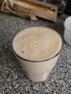 Una foto de Batido de manzana y naranja