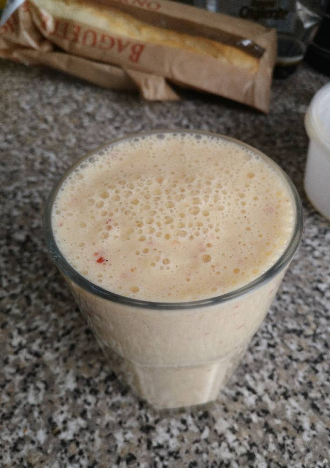 Una foto de Batido de manzana y naranja