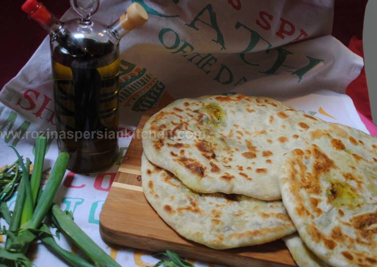 Step-by-Step Guide to Prepare Quick Potato Stuffed Bread (Naan Shekampur)