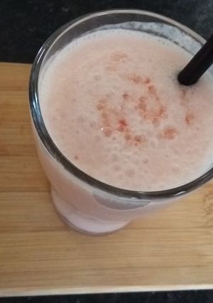 A picture of Strawberry Lassi From Crush.