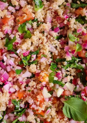 Una foto de Ensalada de quinoa inspirada en Tabulé versión sin gluten