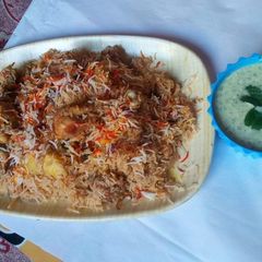 A picture of Chicken biryani.