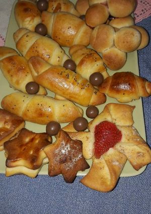 صورة لوصفة كروسان بالشوكولا.العجينة بطريقة الشيف المبدعة اميرة باخلاقي😍😍
