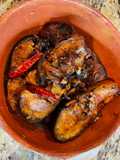 Caramelized Catfish in Clay Pot with Tea Infusion